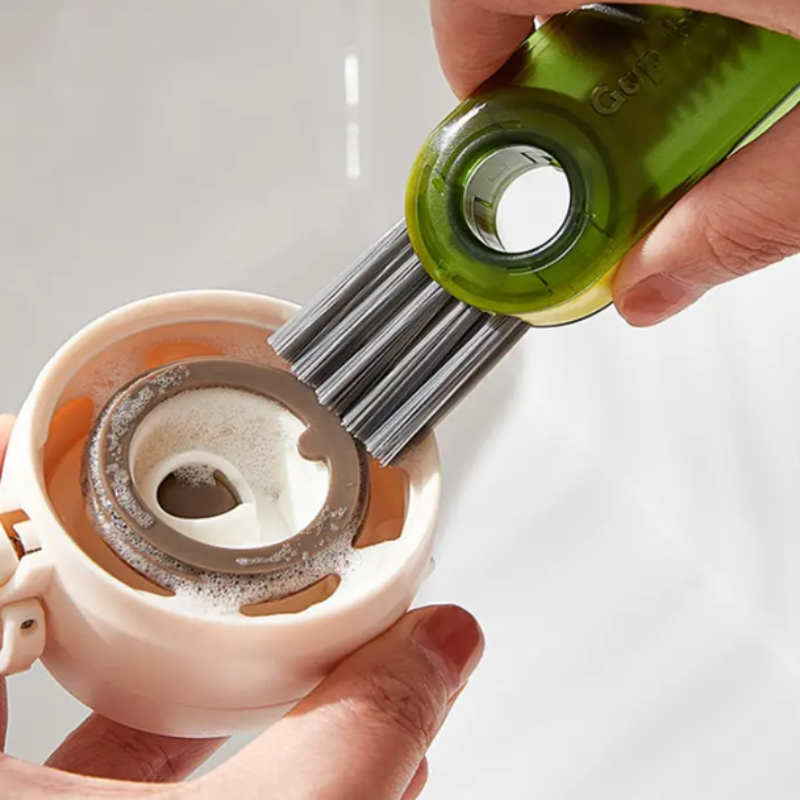 The brush that cleans everything, even the tightest corners 