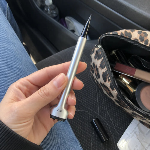 Tampon Eyeliner Symétrique — photo d'un client 5
